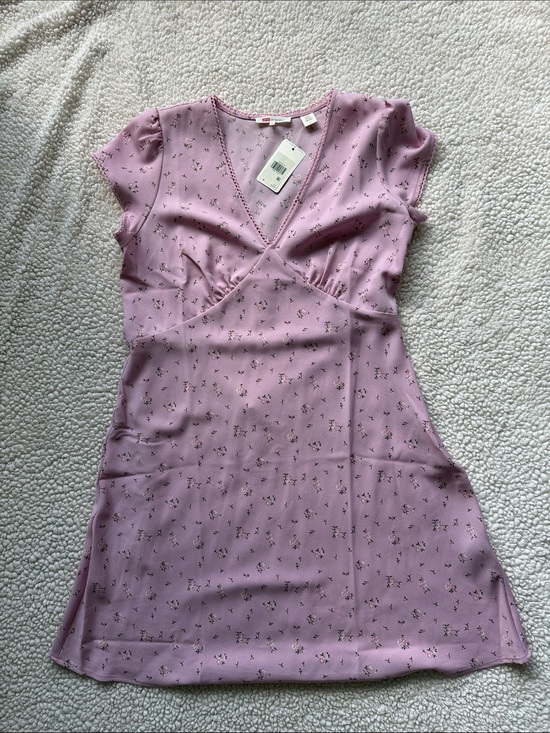 Levi's Dresses & Skirts - Levi’s MYLA SHORT SLEEVE DRESS Size M NWT Purple
